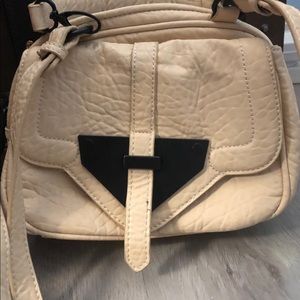 DESIGNED BT STEVE MADDEN!!!!! NWOT PURSE 👜